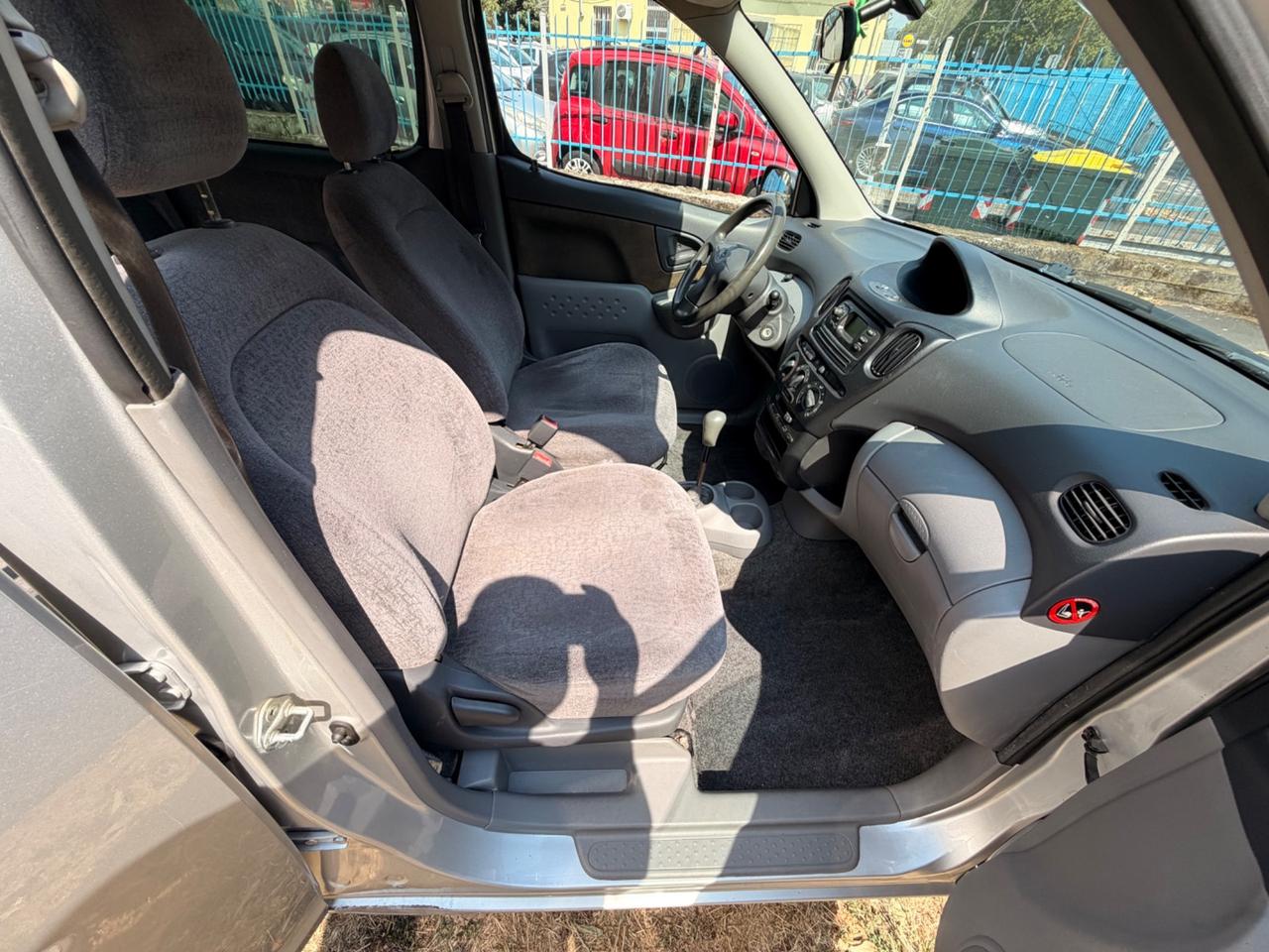 Toyota Yaris Verso 1.3i 16V cat Sol *GPL 2036*