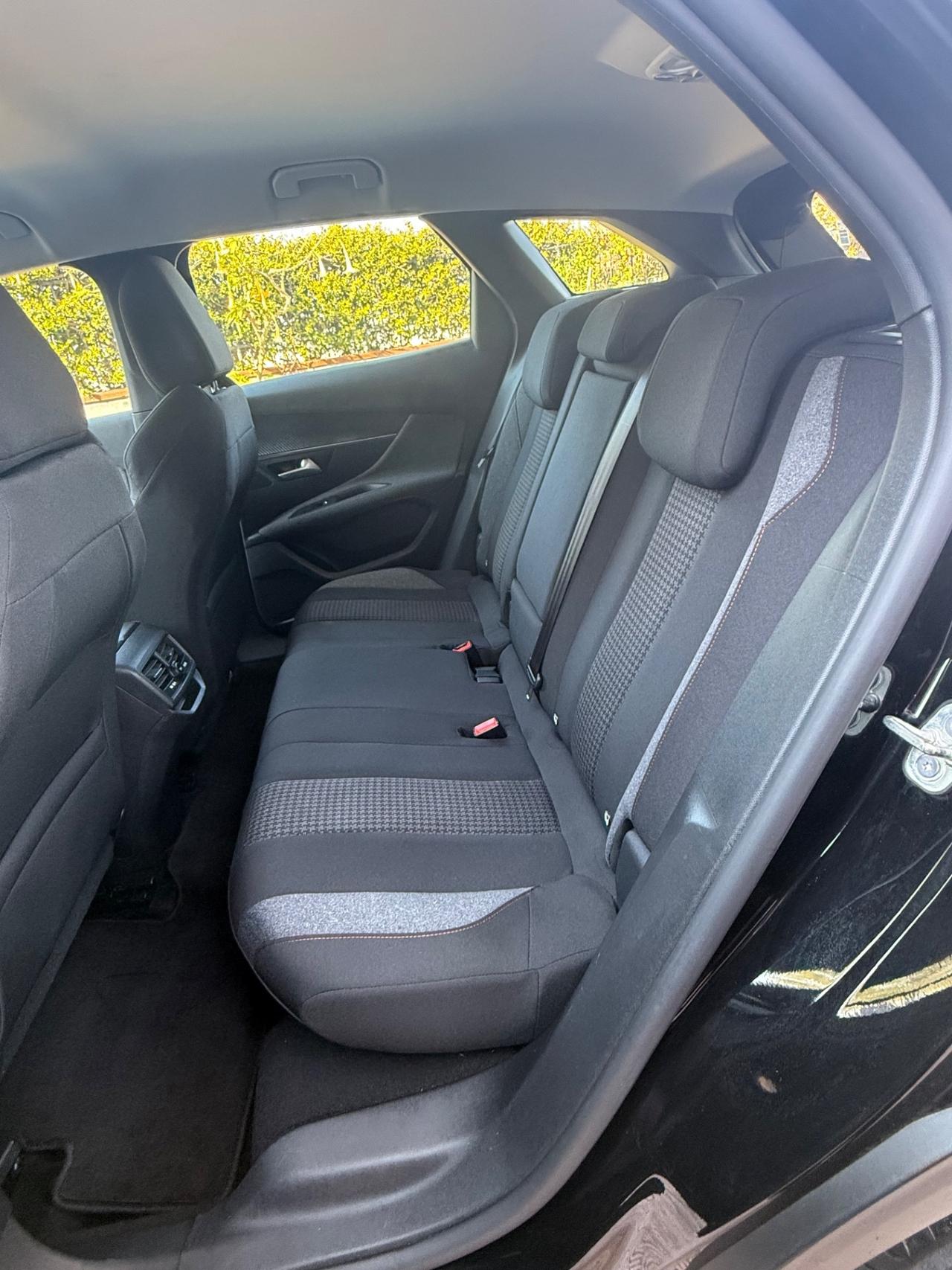 Peugeot 3008 BlueHDi 130 S&S Allure