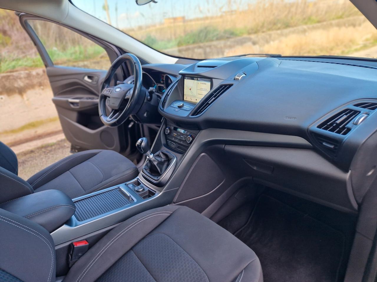 Ford Kuga 1.5 TDCI 120 CV S&S 2WD Business