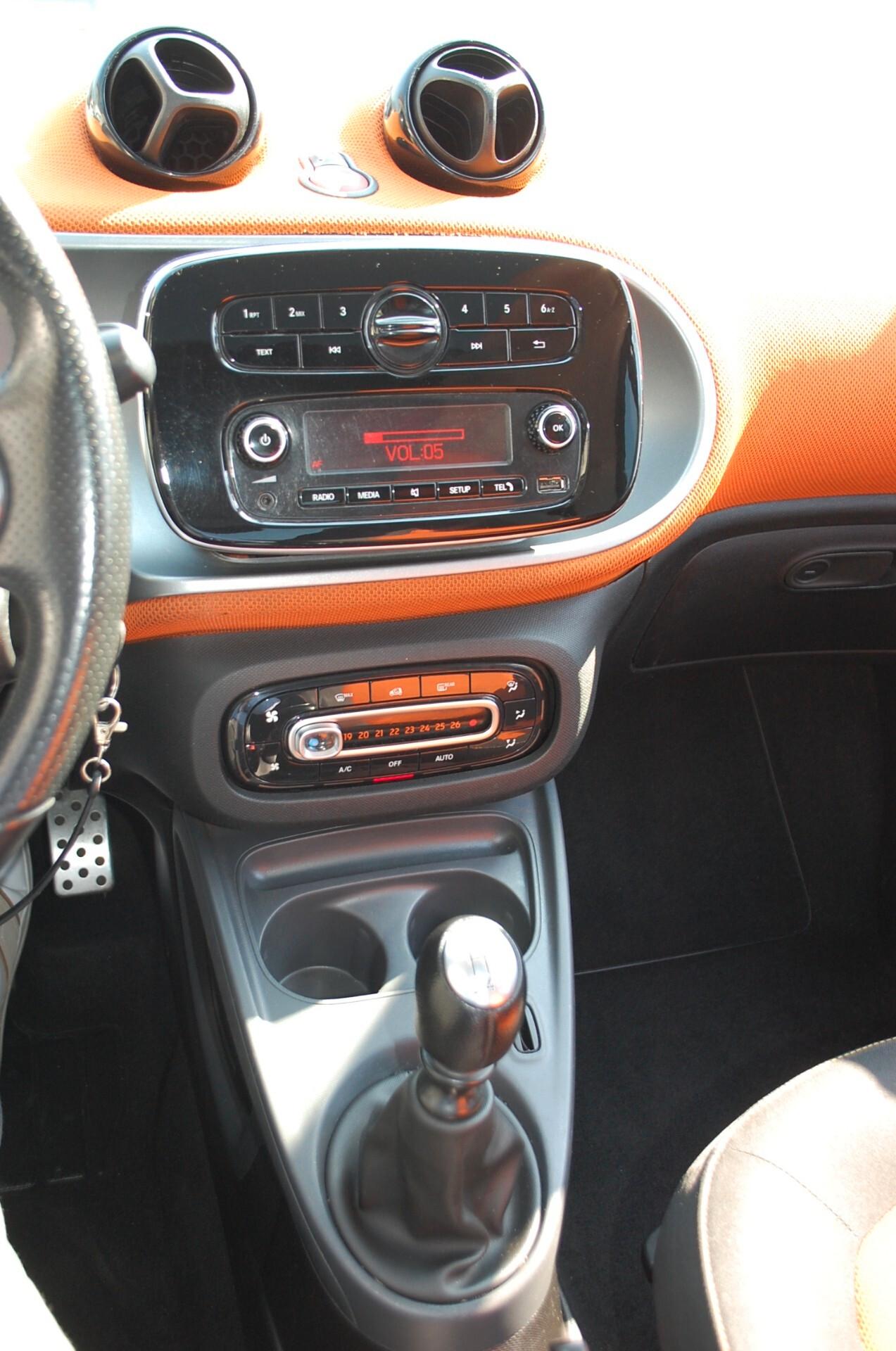 Smart forTwo 0.9 t Passion 90CV Led Lega Uff Italy USB