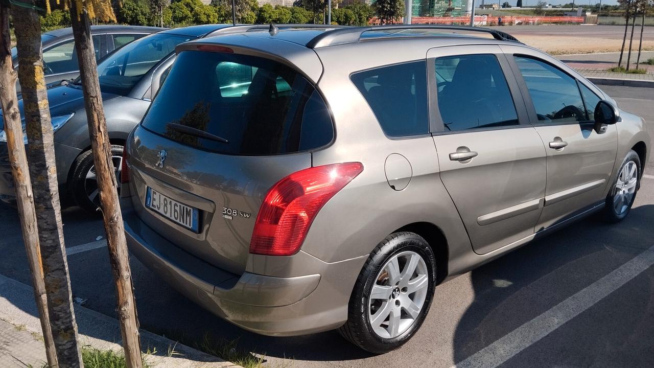 PEUGEOT 308 1.6 DIESEL-2011