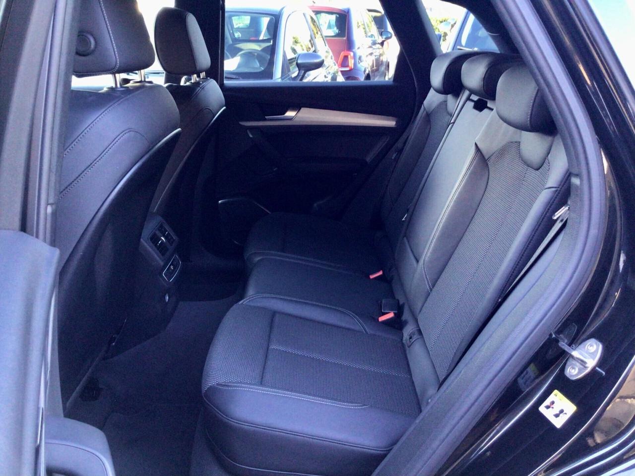 Audi Q5 40 TDI 204 CV Quattro Identity Black