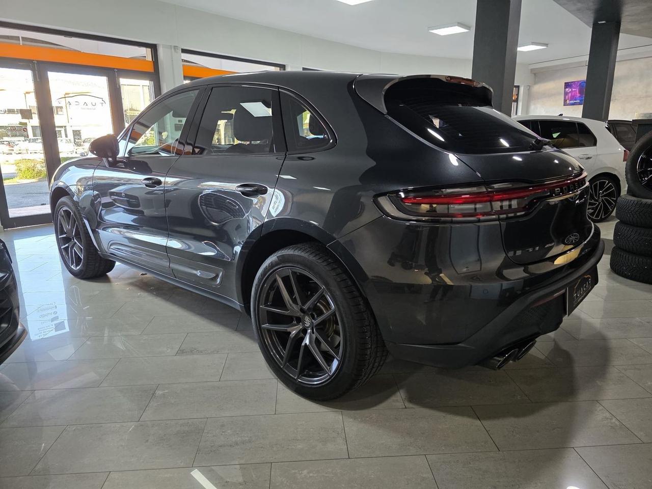 Porsche Macan T 2.0 FULL TETTO PASM TAGLIAND #7511