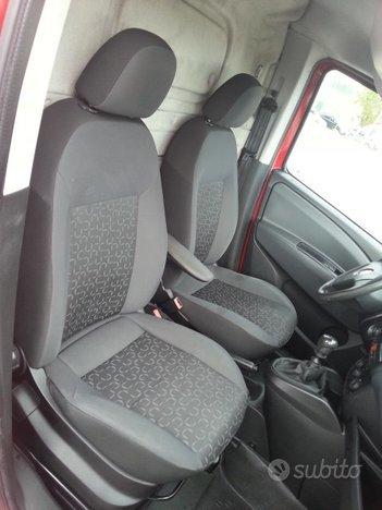 Fiat Doblo 1.4 T-Jet Nat.Pow. Maxi Lamierato SX