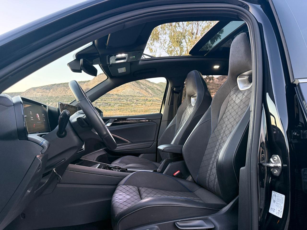 Volkswagen Tiguan 2.0 TDI 150 CV DSG R-Line