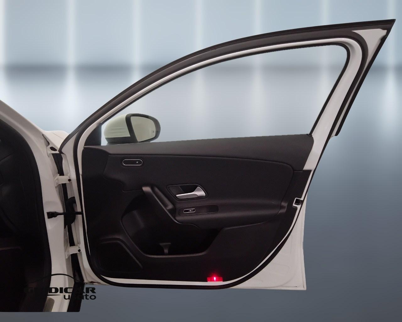 Mercedes-Benz Classe A - W177 2023 - A 180 d Advanced auto