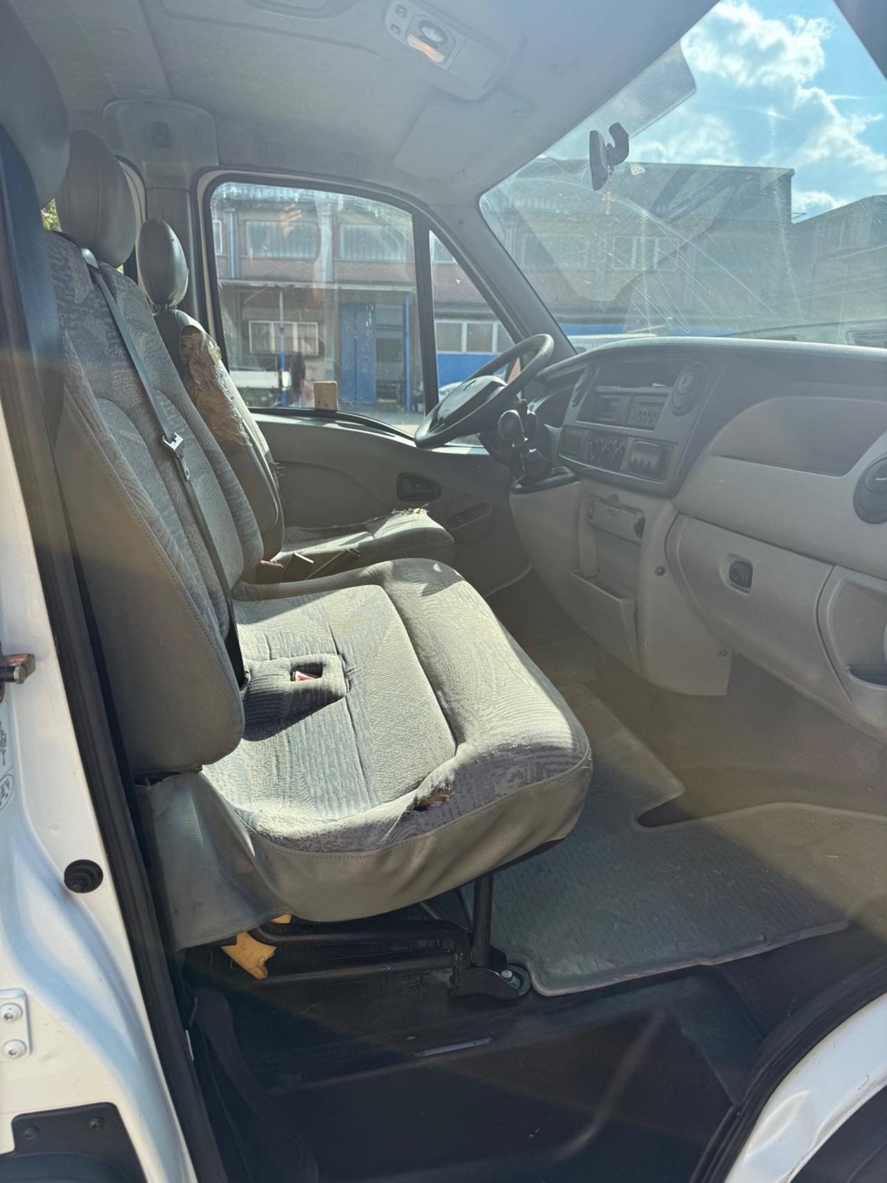 Renault Master 7 posti ribaltabile