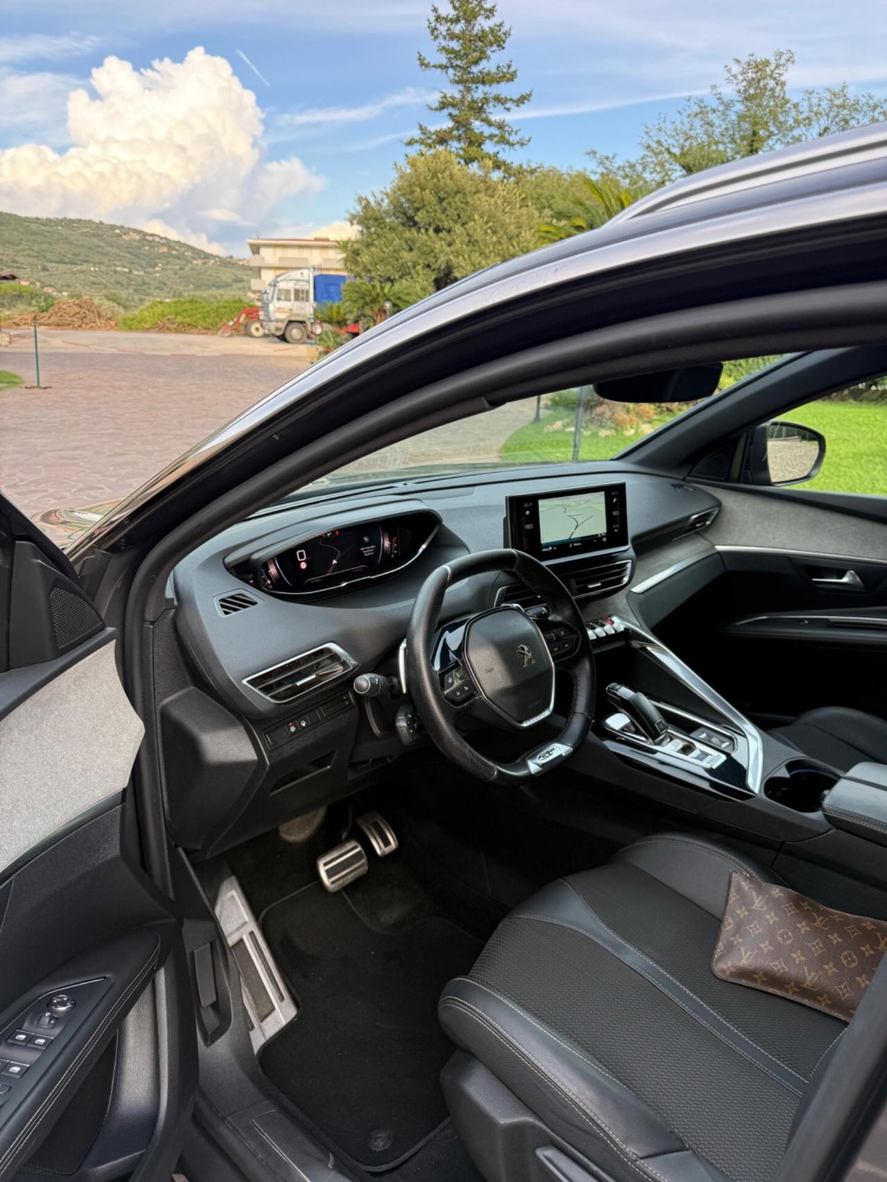 Peugeot 3008 BlueHDi 130 S&S EAT8 GT 2022 uni prop