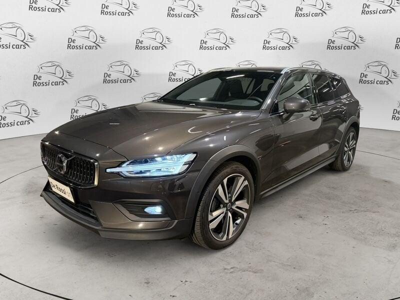 Volvo V60 Cross Country V60 Cross Country B4 (d) AWD automatico
