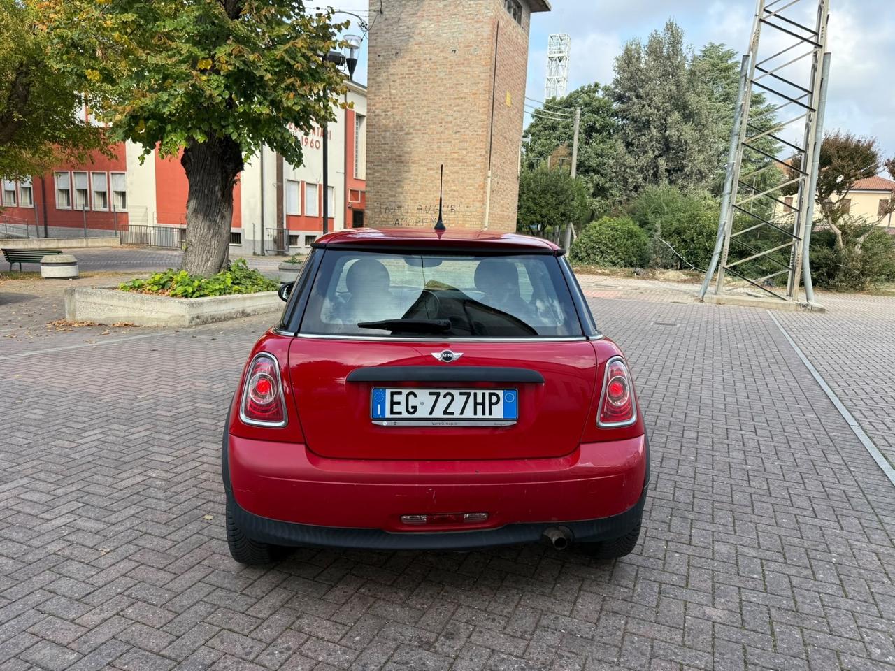 Mini 1.6 16V One (55kW)