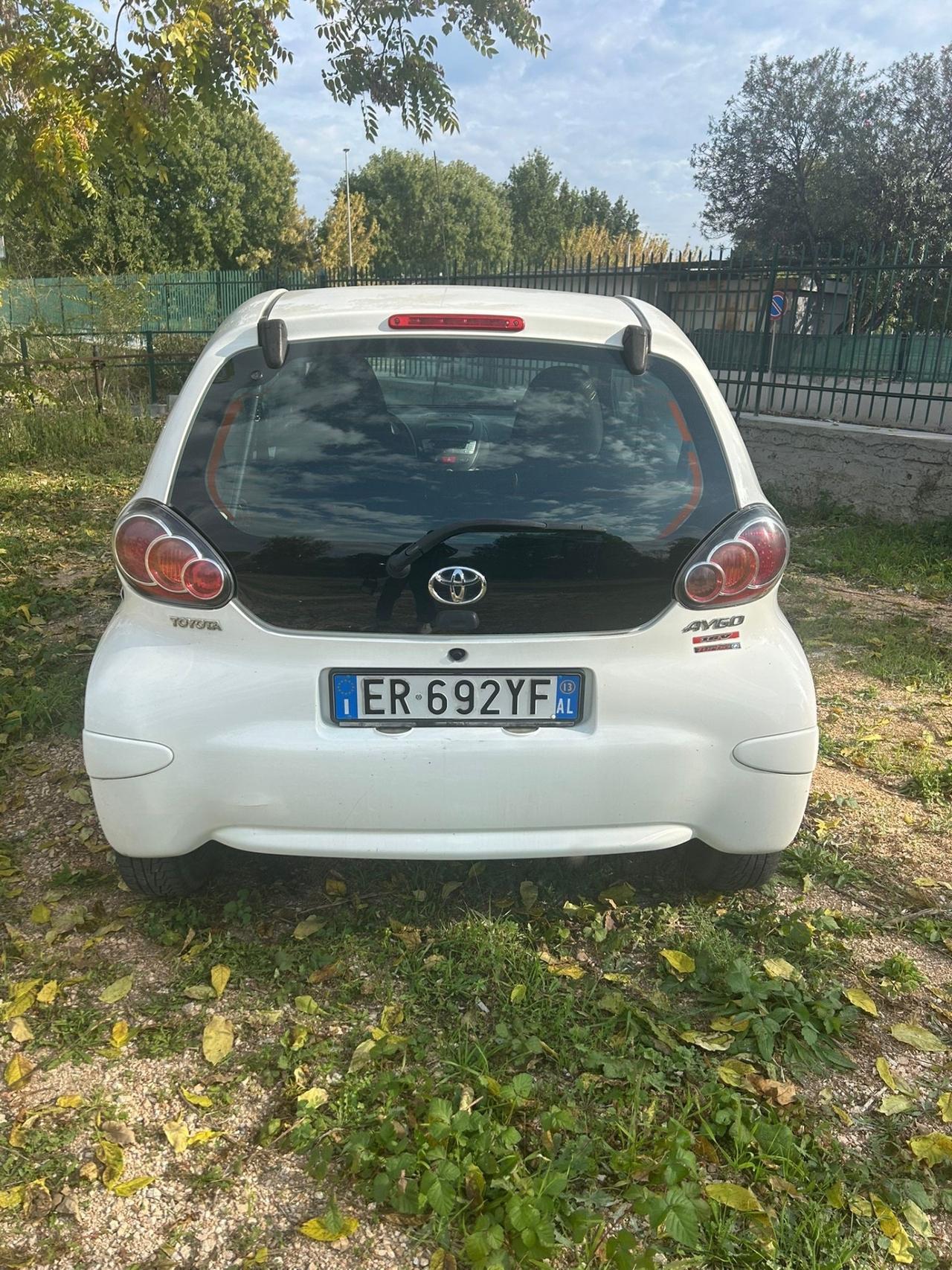 Toyota Aygo 1.0 12V VVT-i 3 porte Orange Connect