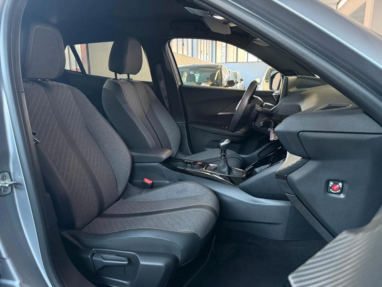 Peugeot 2008 1.2cc 100cv ALLURE - PREZZO REALE!