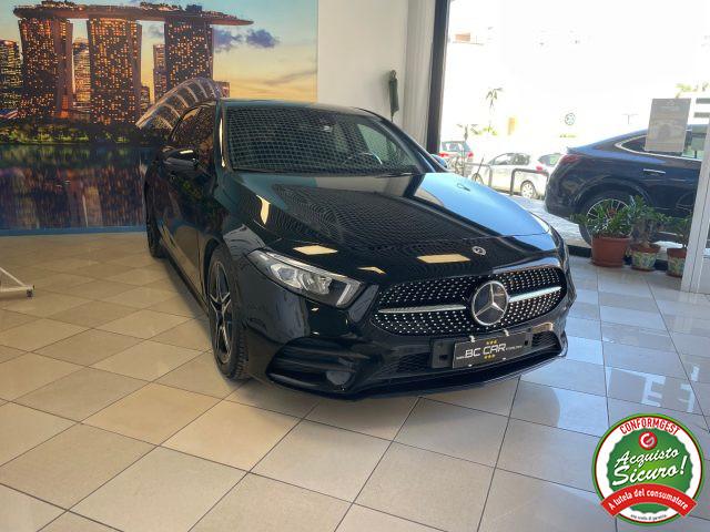 MERCEDES-BENZ A 180 Aut. Premium AMG *NIGHT PACK