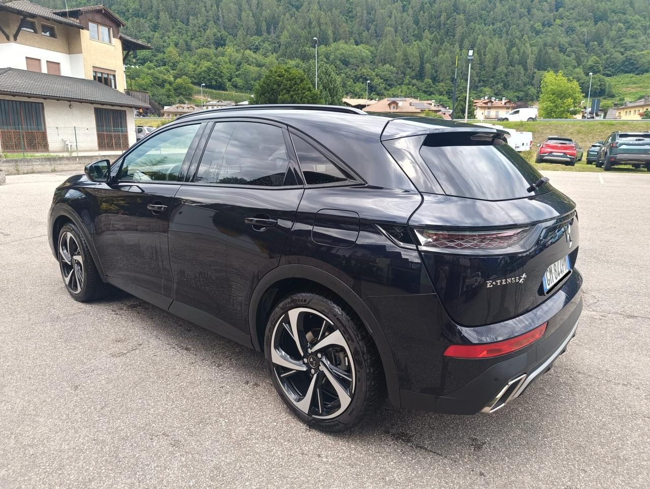DS7 Crossback 1.6 e-tense Plug-In Hybrid 4x4 Ligne Noire