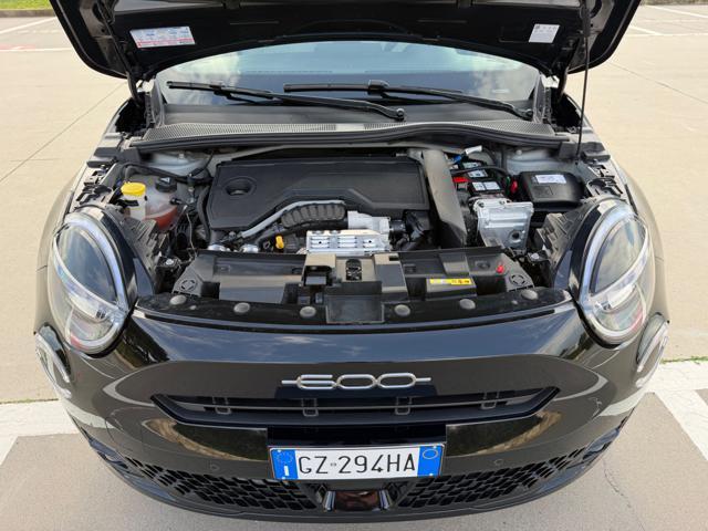 FIAT 600 HYBRID 110 CV DCT MHEV LA PRIMA+PELLE+18+LED
