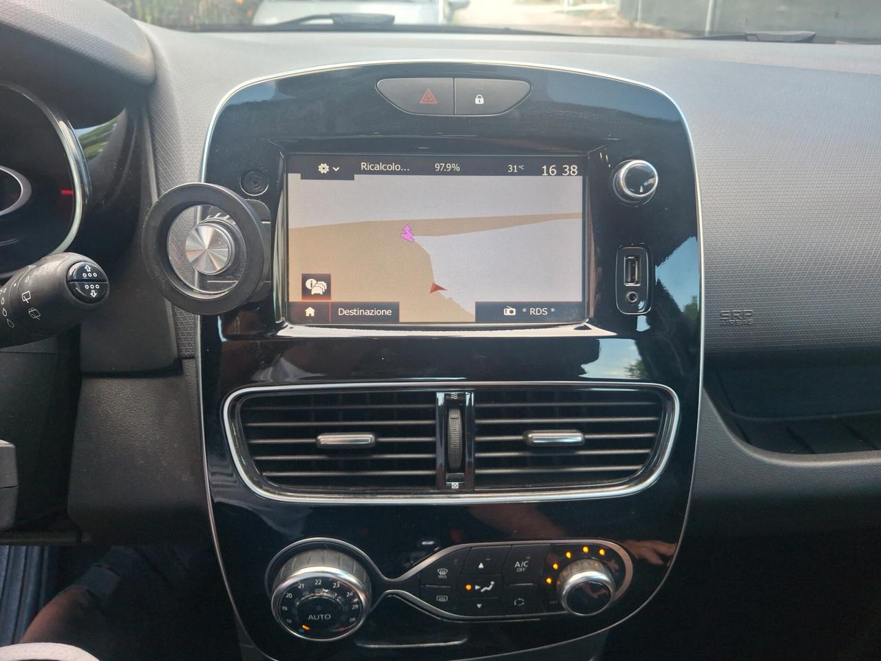 Renault Clio dCi 8V 90CV EDC Start&Stop 5 porte automatica modello full