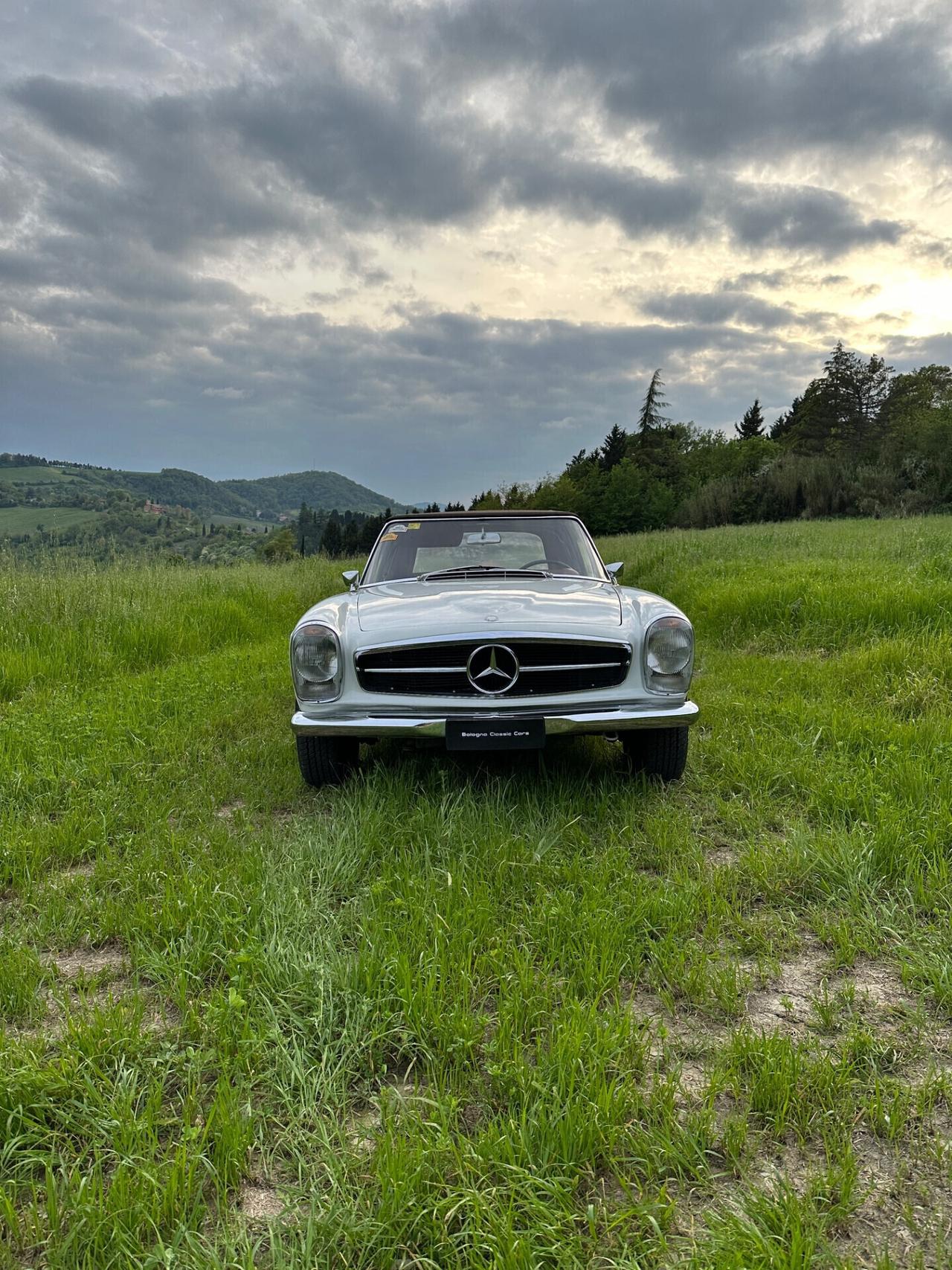 Mercedes-benz SL 230 “Pagoda”
