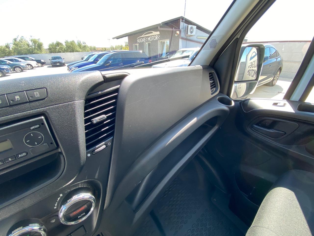 IVECO DAILY 35S15 2.3 MTJ 145 CV ALLESTIMENTO BOX UNICO PROPIETARIO