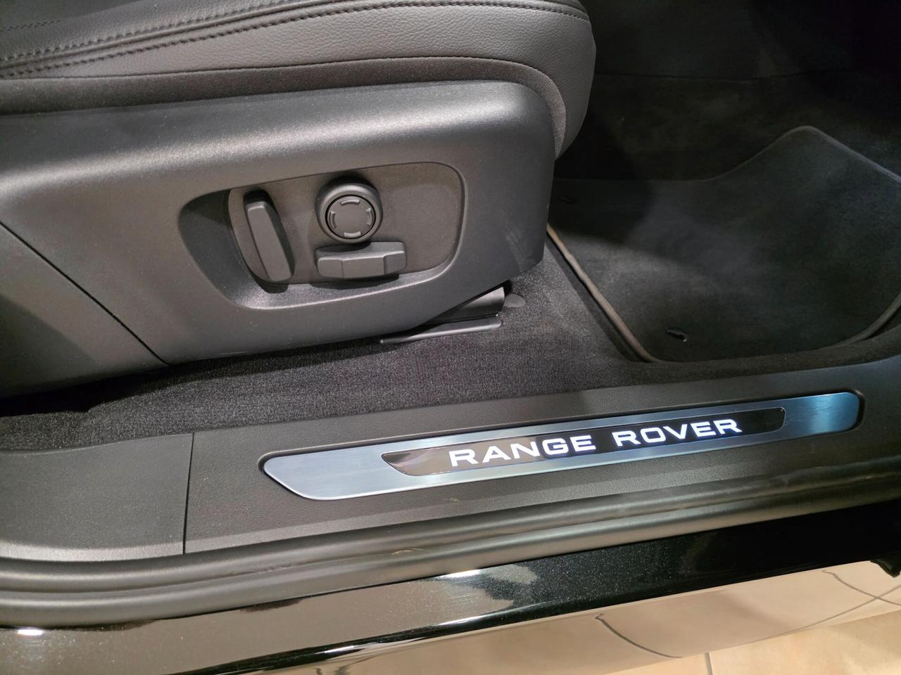 Land Rover Range Evoque 2.0D I4 163CV AWD Fleet Dark Edition S