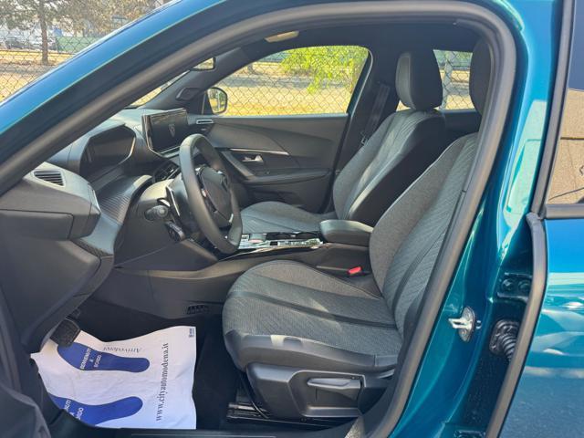 PEUGEOT 2008 Hybrid 145 e-DCS6 Allure