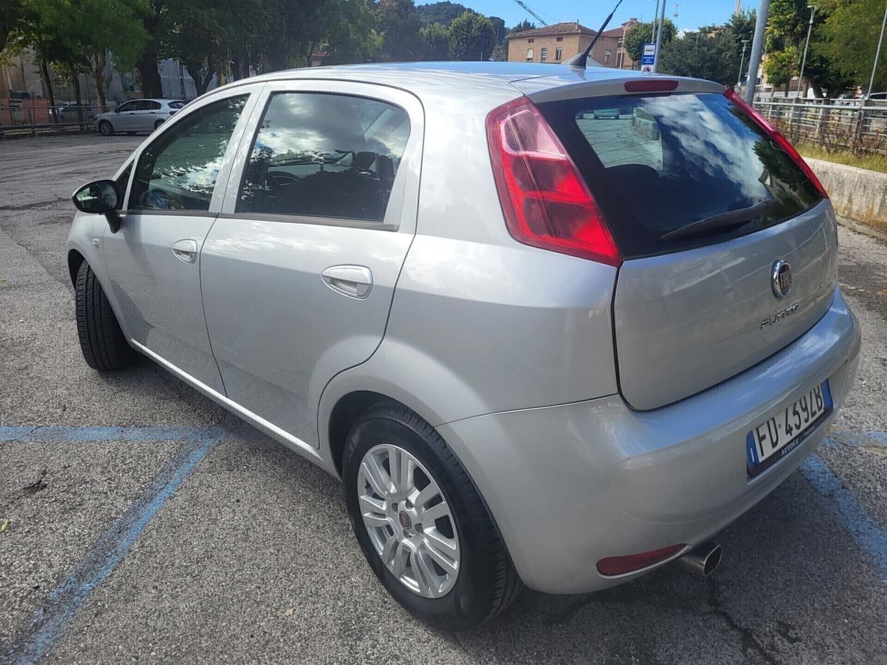 FIAT PUNTO EVO 1,2 GPL-UNICA PROPRIET-3 REVISIONI