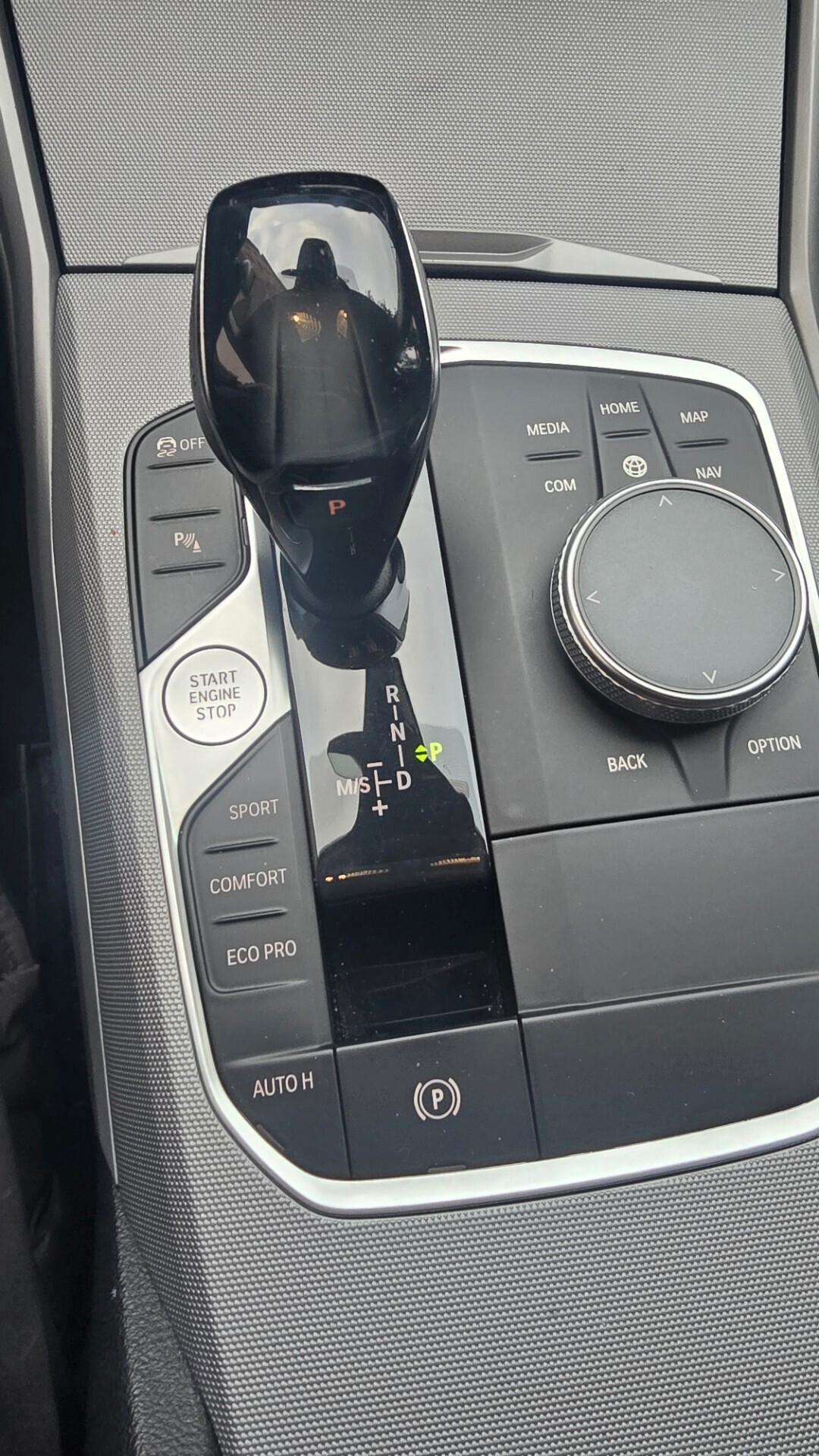 Bmw 320d xDrive Touring Business Advantage ..permute