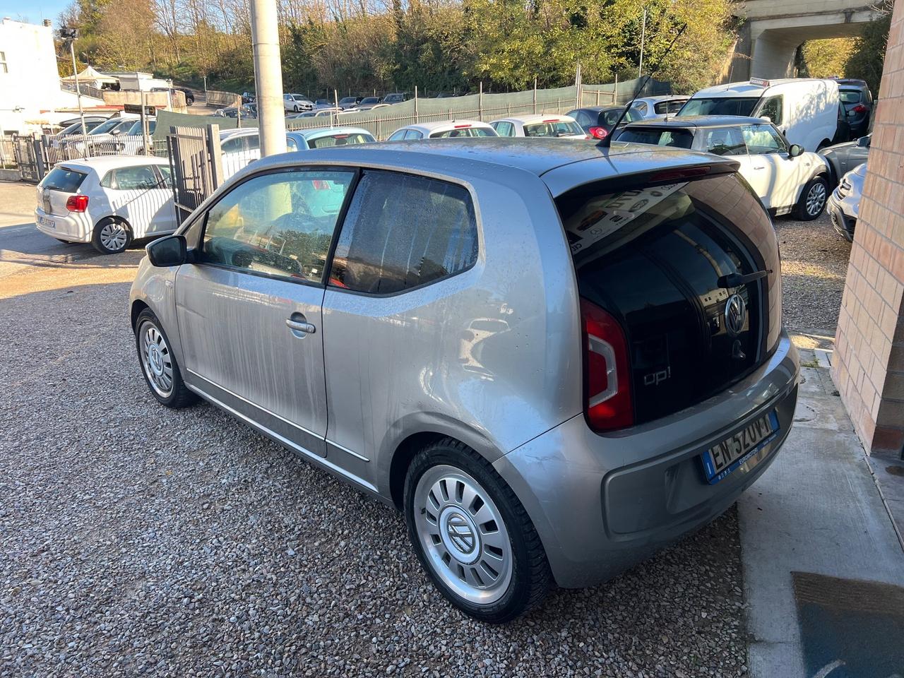 Volkswagen up! 1.0 75 CV 3p. high