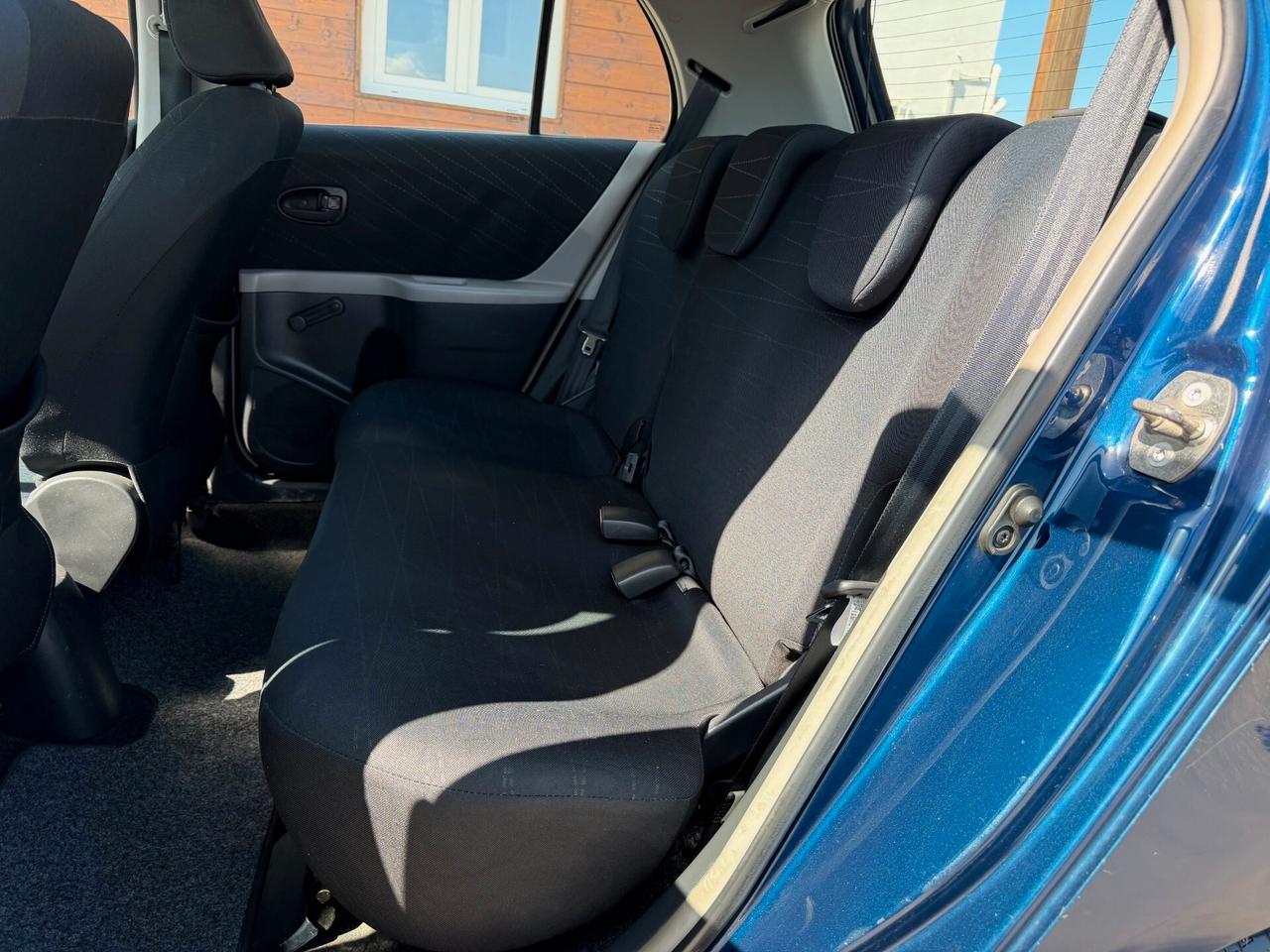 TOYOTA Yaris 1.0 Benzina 5 porte