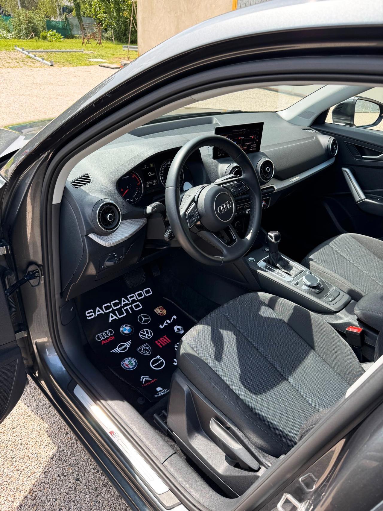 Audi Q2 2.0 TDI S line tronic | GARANZIA 3 ANNI