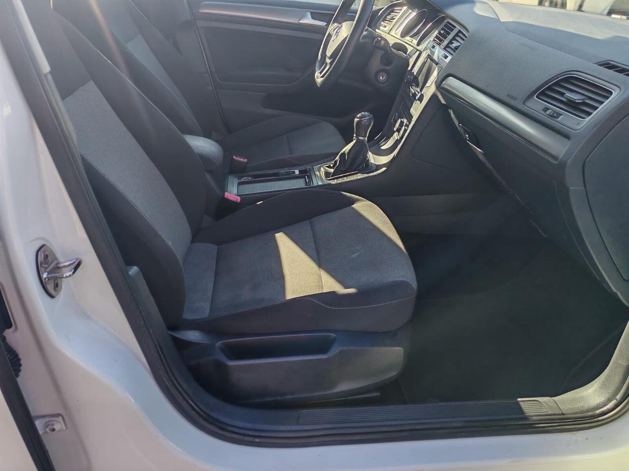 Volkswagen Golf Variant 1.6 TDI 110 CV Comfortline BlueMotion