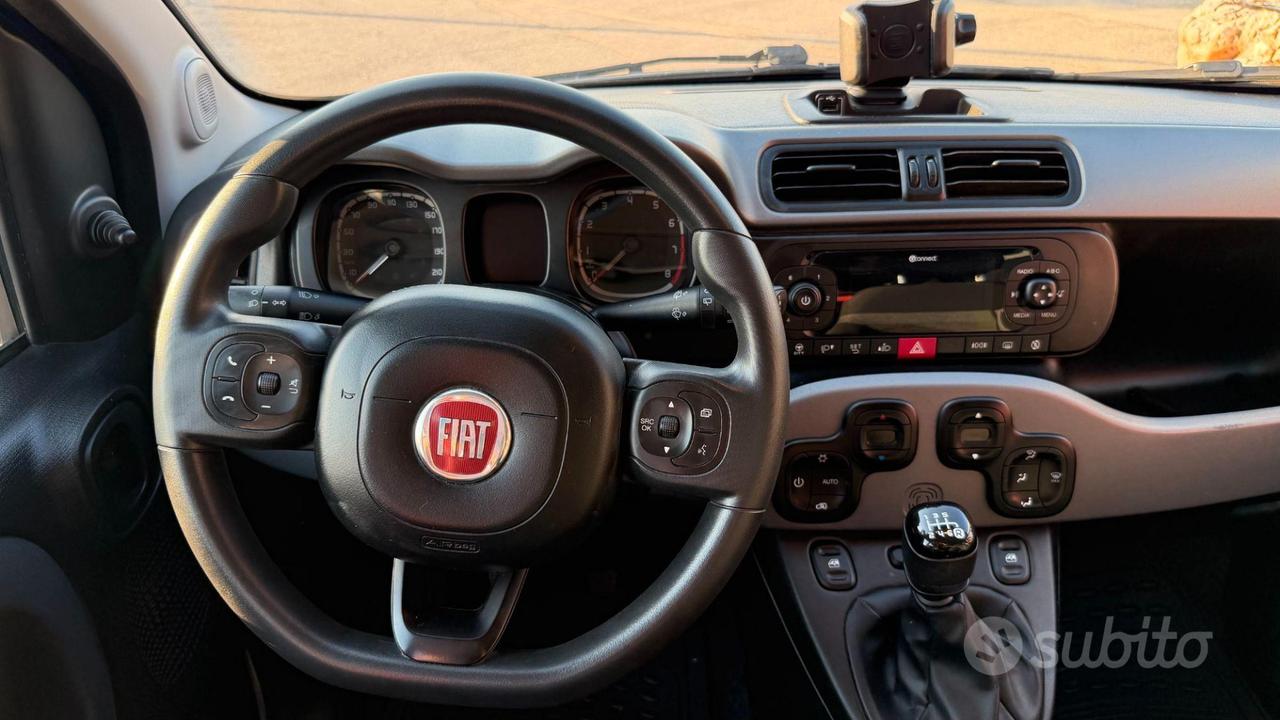 Fiat Panda 1.0 hybrid City Cross s