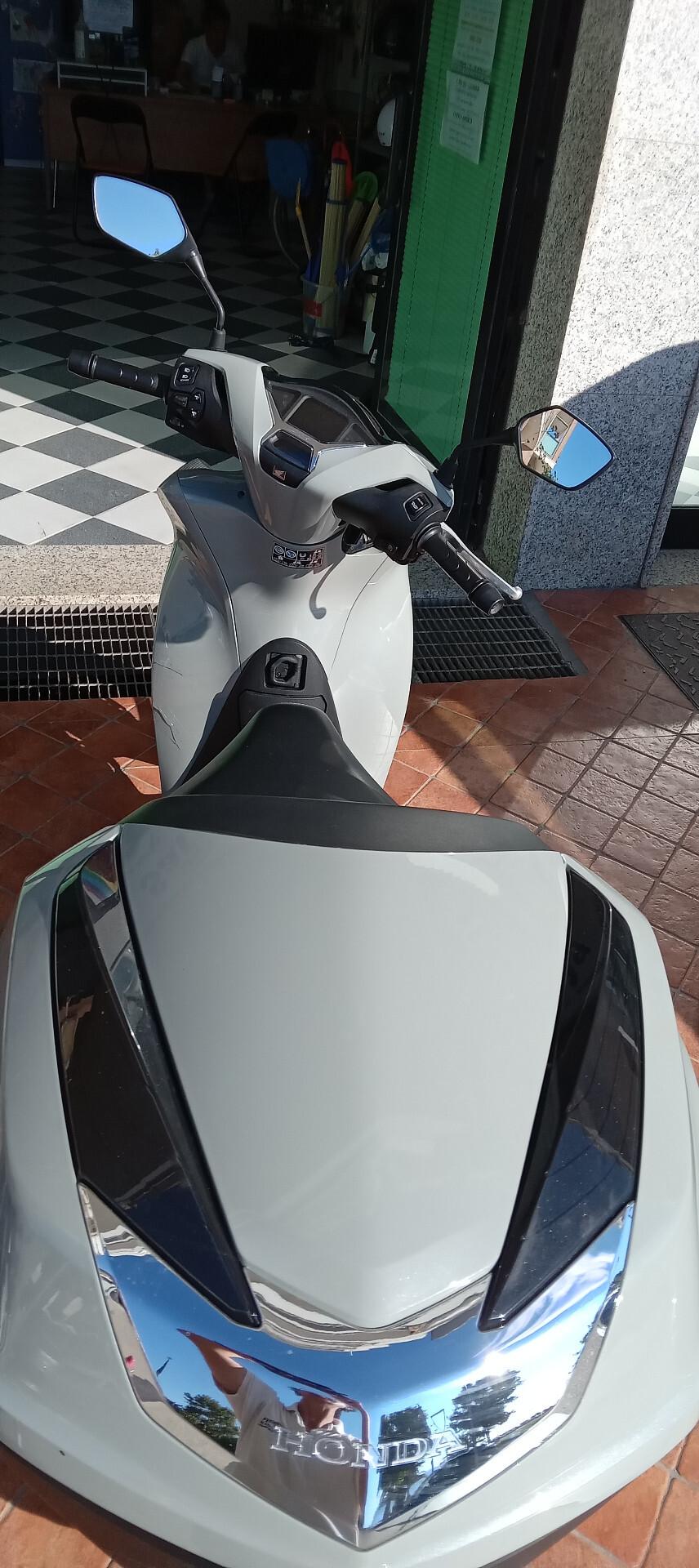 Honda SH 125 sport