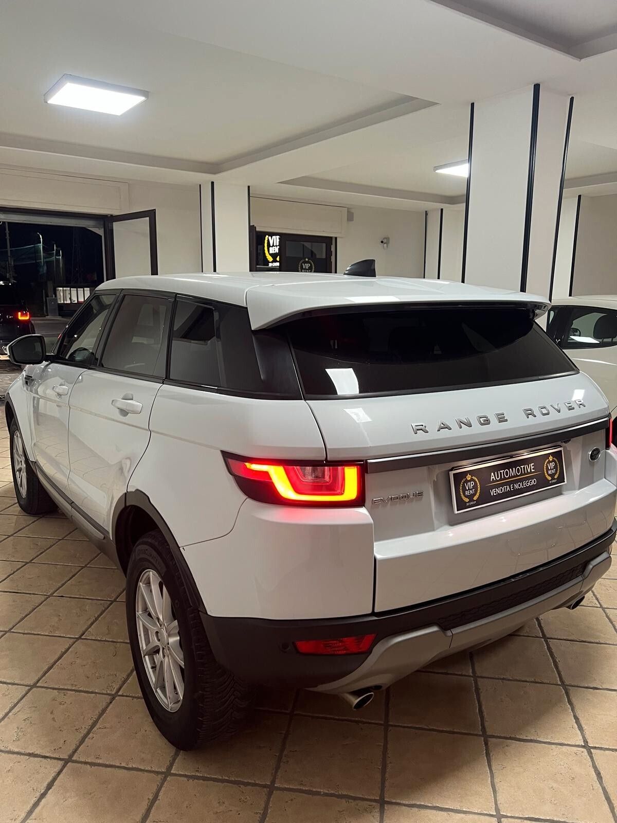 Land Rover Range Rover Evoque 2016 photo 4