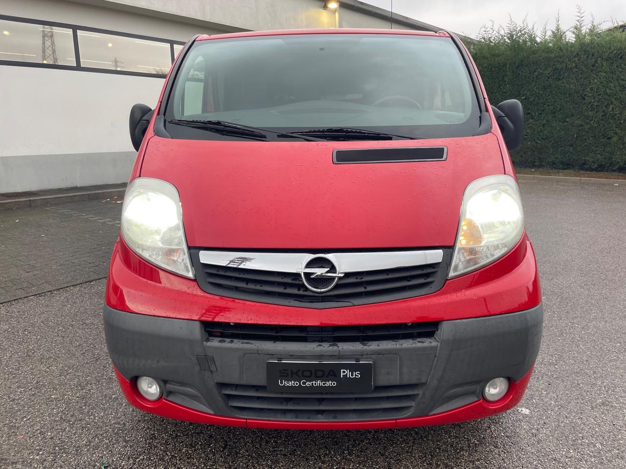 Opel Vivaro 2.0 CDTI 120CV anno 2013 pronto uso