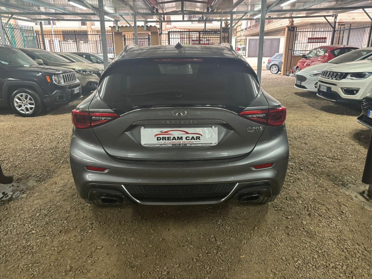 Infiniti Q30 1.5 diesel Sport