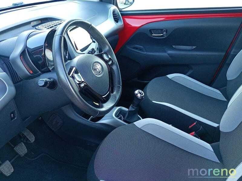 Toyota Aygo 1.0 x-play 5p