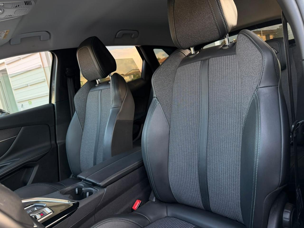 Peugeot 3008 BlueHDi 130 S&S EAT8 Allure Pack
