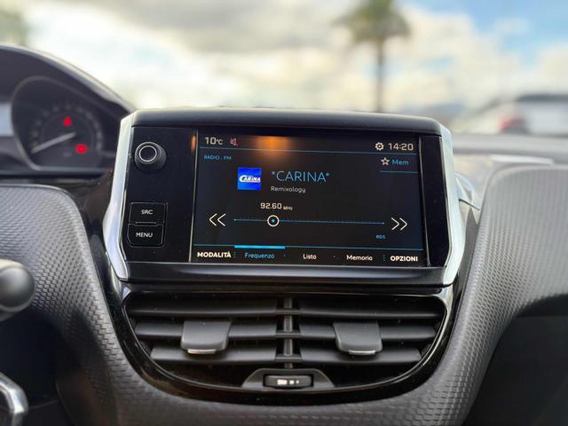 PEUGEOT 2008 BlueHDi 100 S&S