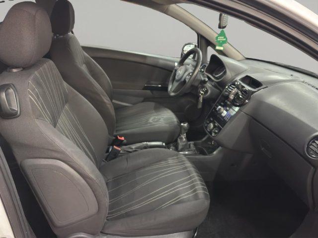 OPEL Corsa 1.2 3 porte Sport