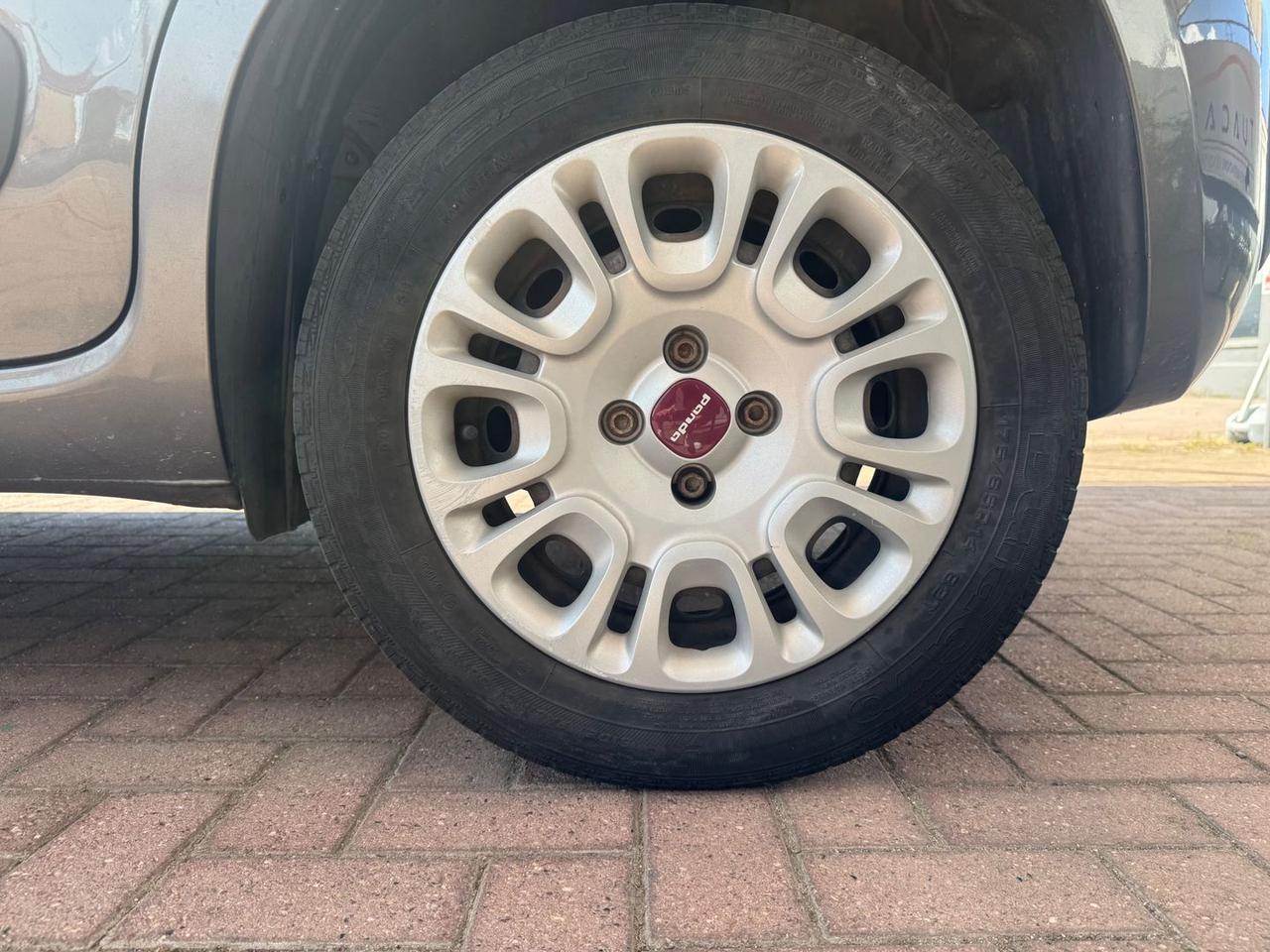 Fiat Panda Connected By Wind 1.2 #12009