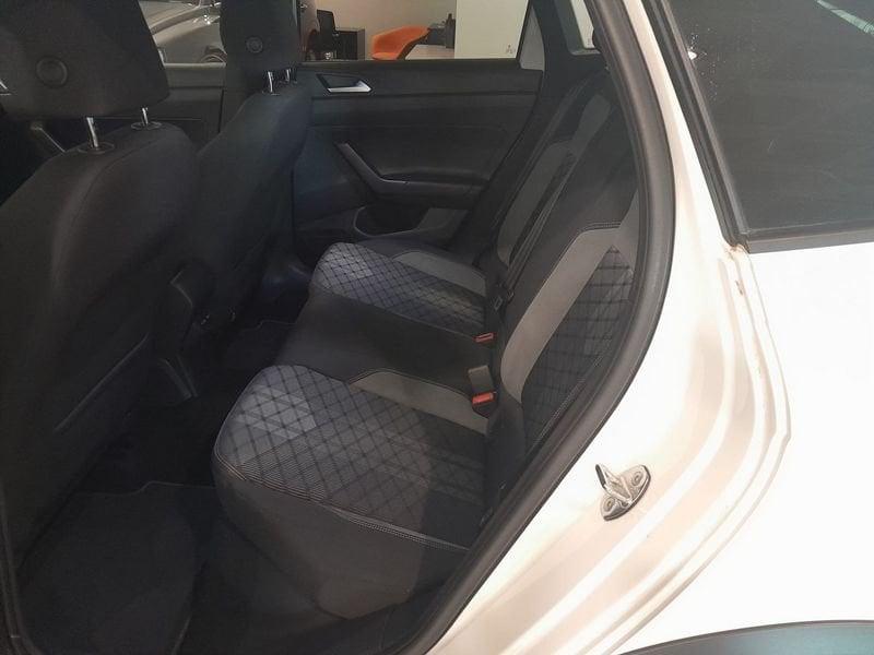 Volkswagen Taigo 1.0 tsi R-Line 110cv dsg