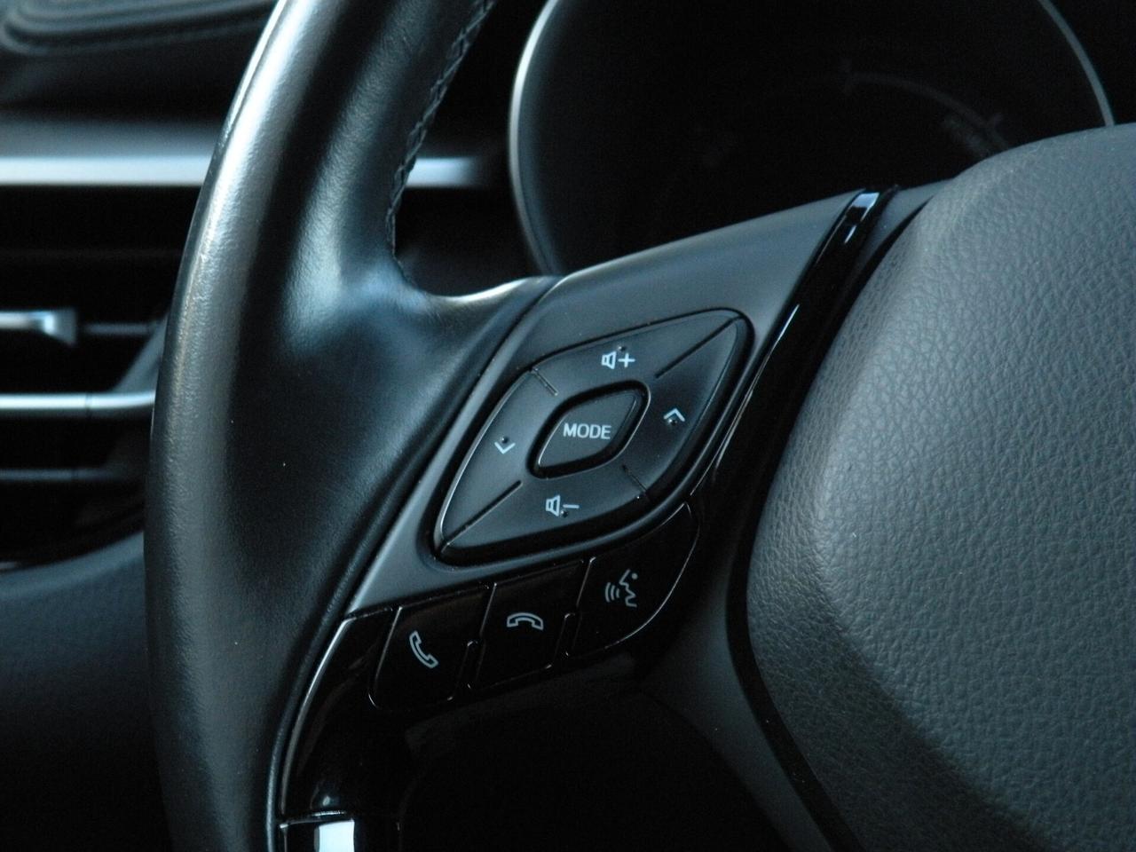 TOYOTA C-HR 1.8 Hybrid E-CVT Lounge 2019