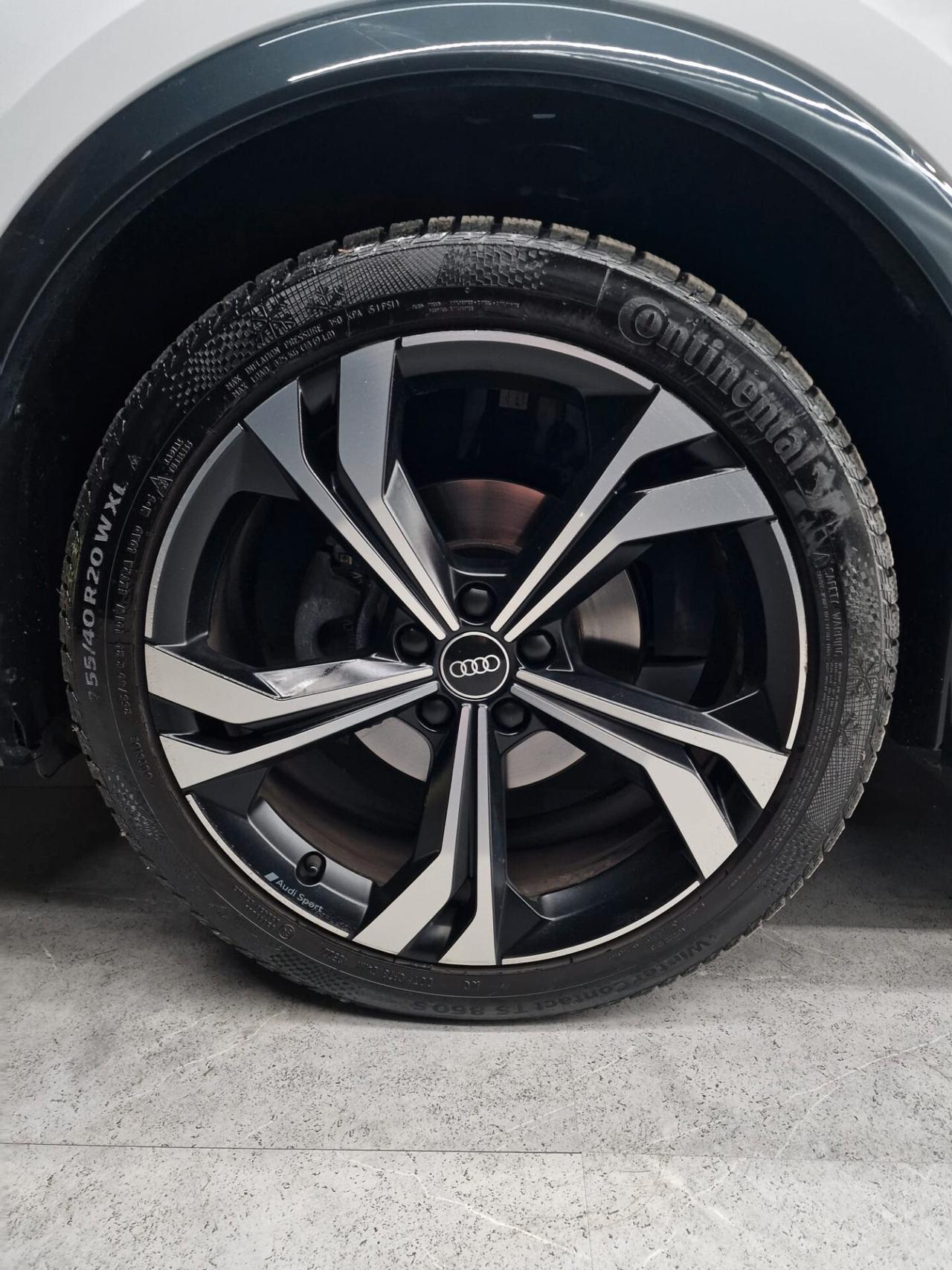 Audi Q3 SPB 35 TDI S tronic line edition 2.0 150CV Identity Black