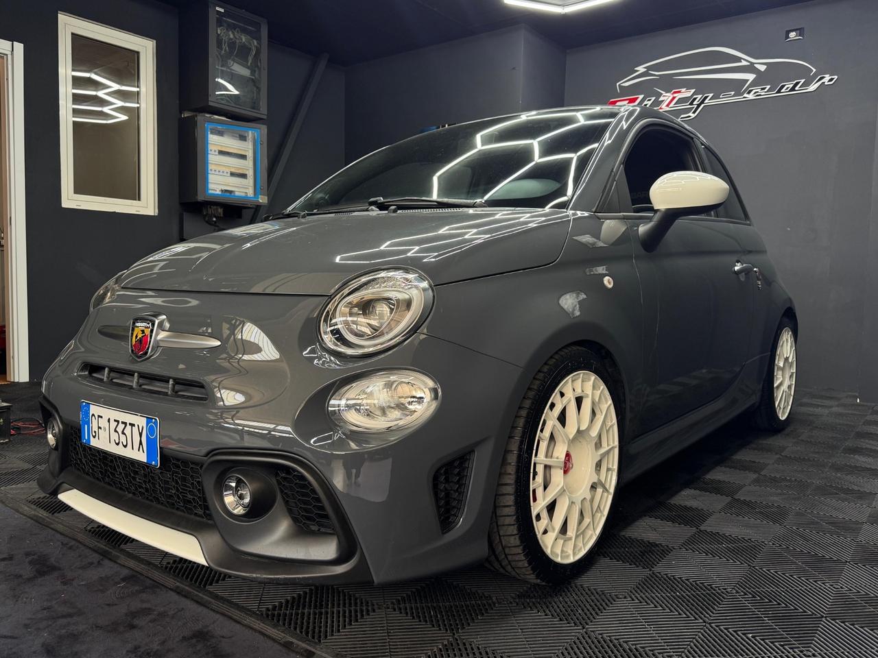 Fiat 500 Abarth 595 (2021) – 145 CV di Pura Adrenalina