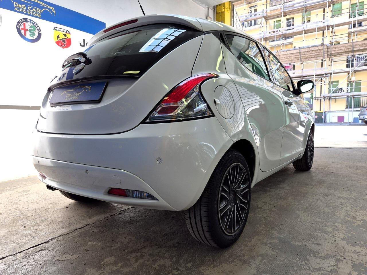 Lancia Ypsilon 1.2 GPL Gold