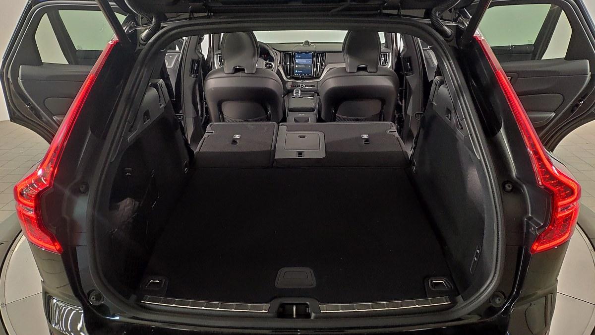 VOLVO Xc60 T8 Plug-In Hybrid Awd Aut. Ultra Black Edition
