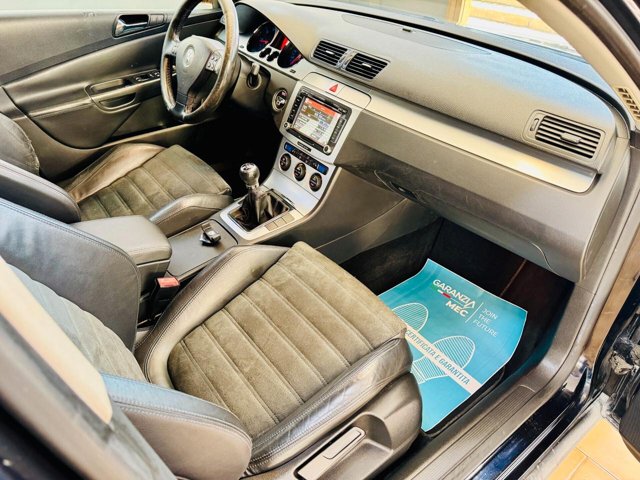 Volkswagen Passat 2.0 TDI 140CV - Touch/Distrib. Nuova/Sedil.Riscald