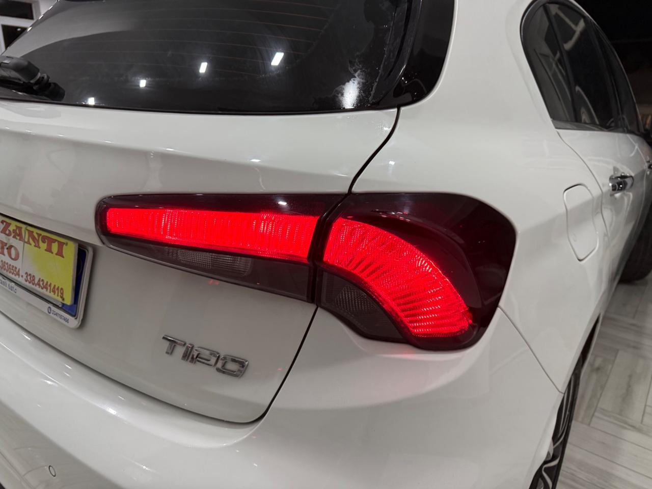 Fiat Tipo 1.6 Mjt 120cv 5P LOUNGE LED/R17 DA VETRINA2019