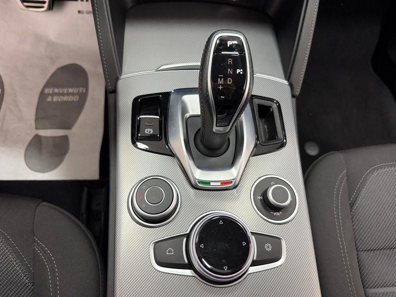 Alfa Romeo Stelvio 2.2 TD 160 CV Super AT8 RWD