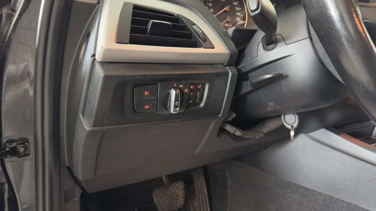 Bmw 118 118d 5p. Urban